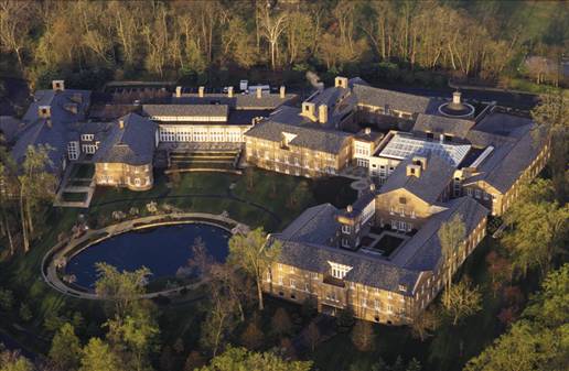 HHMI Headquarters in Chevy Chase, MD, opened in 1991.